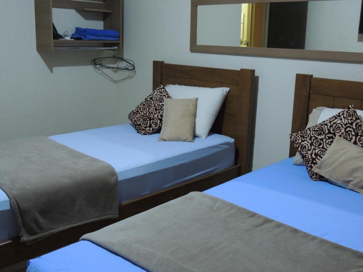 Quartos Em Casa In Caxias Da Paraiso Дуки-ди-Кашиас Экстерьер фото