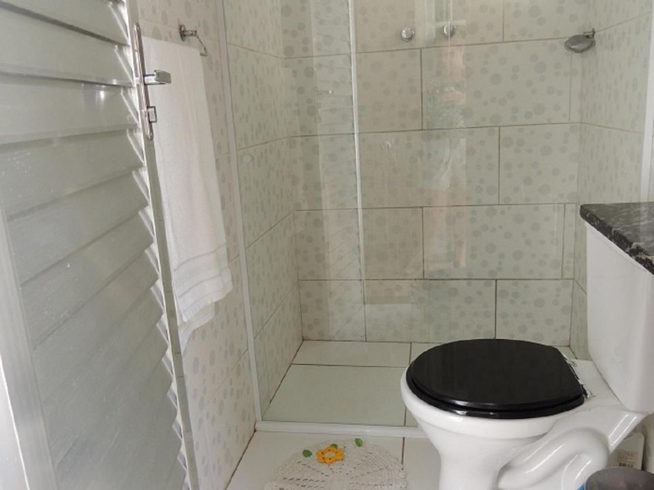 Quartos Em Casa In Caxias Da Paraiso Дуки-ди-Кашиас Экстерьер фото