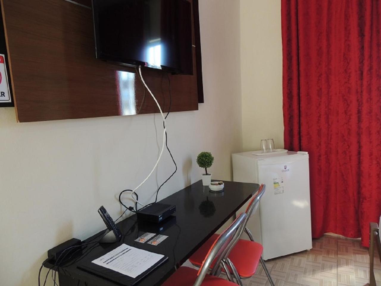 Quartos Em Casa In Caxias Da Paraiso Дуки-ди-Кашиас Экстерьер фото