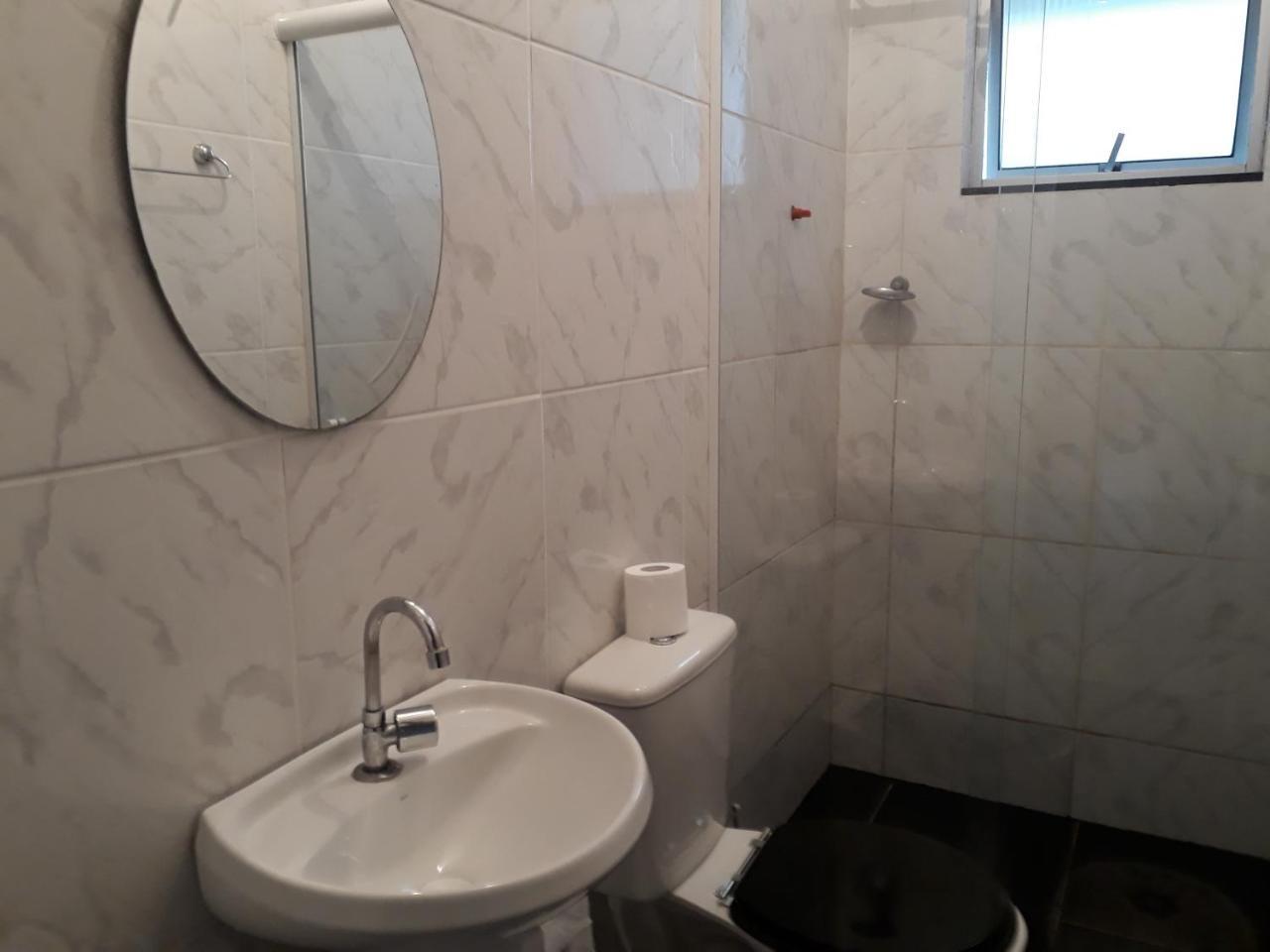 Quartos Em Casa In Caxias Da Paraiso Дуки-ди-Кашиас Экстерьер фото