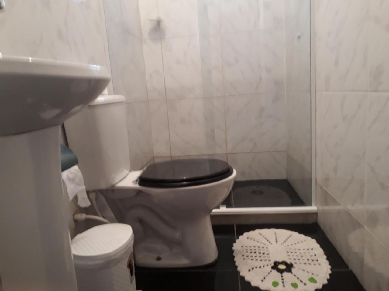 Quartos Em Casa In Caxias Da Paraiso Дуки-ди-Кашиас Экстерьер фото