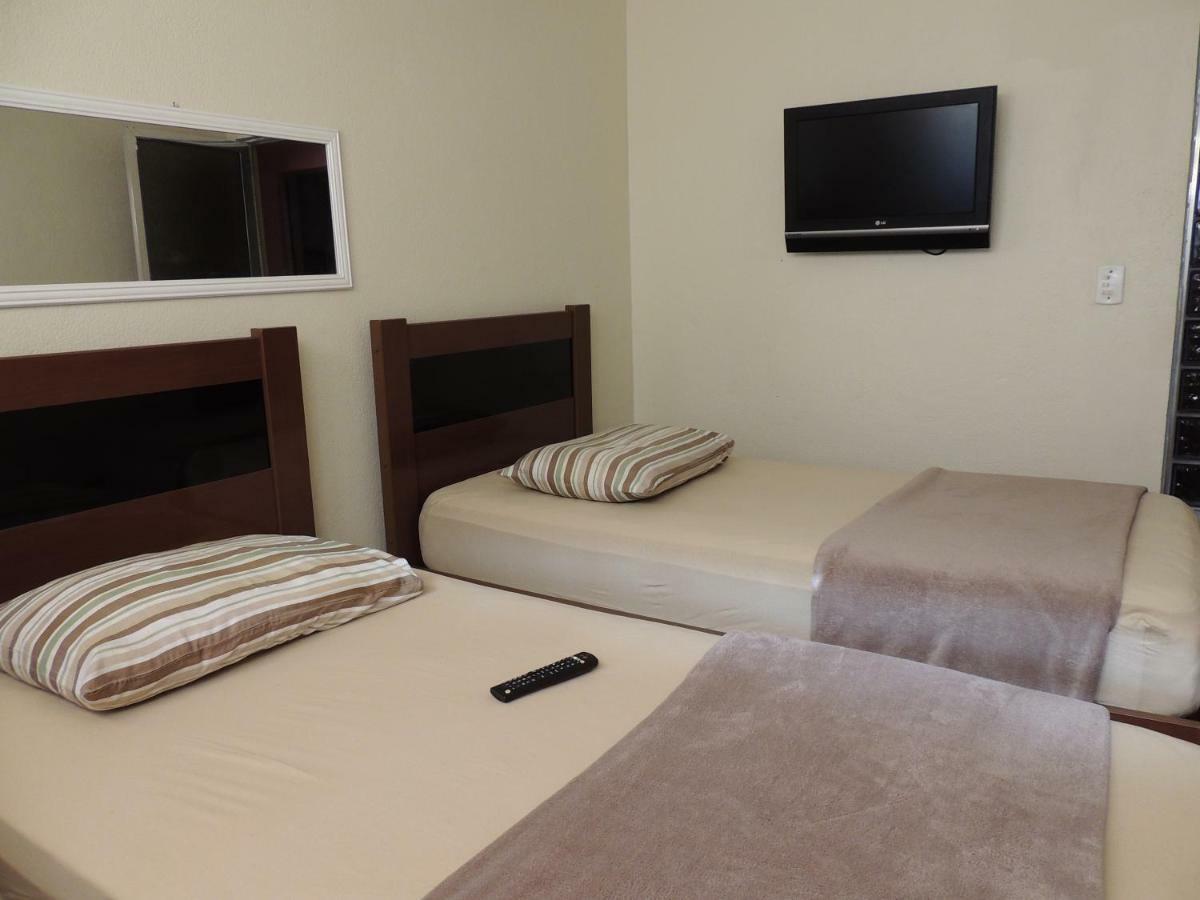 Quartos Em Casa In Caxias Da Paraiso Дуки-ди-Кашиас Экстерьер фото