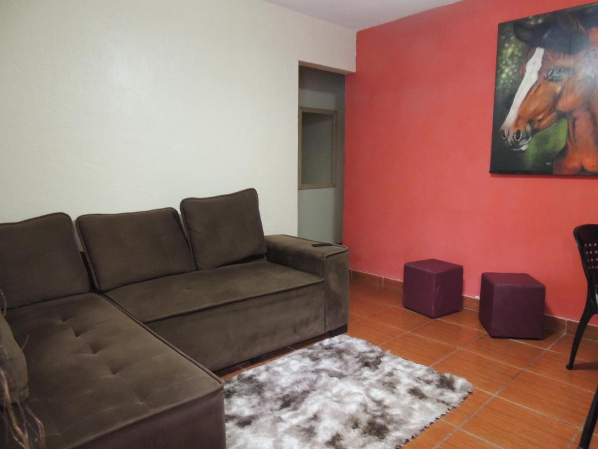 Quartos Em Casa In Caxias Da Paraiso Дуки-ди-Кашиас Экстерьер фото