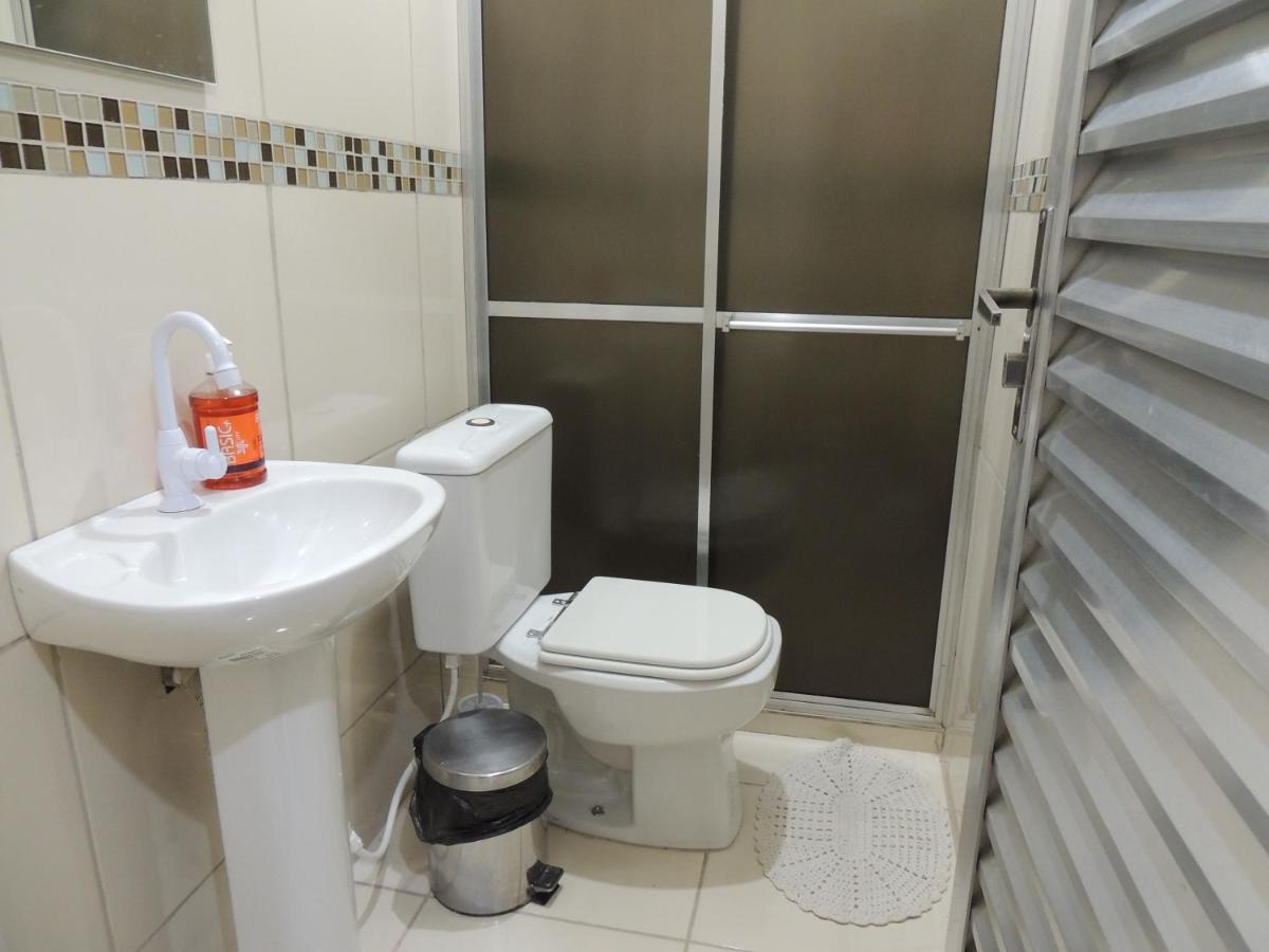 Quartos Em Casa In Caxias Da Paraiso Дуки-ди-Кашиас Экстерьер фото